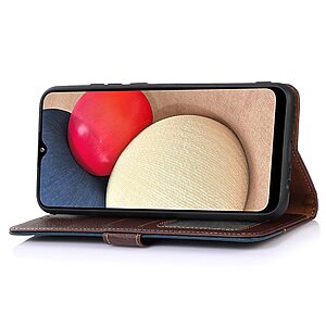 υποδοχές καρτών και μαγνητικό κούμπωμα καφέ